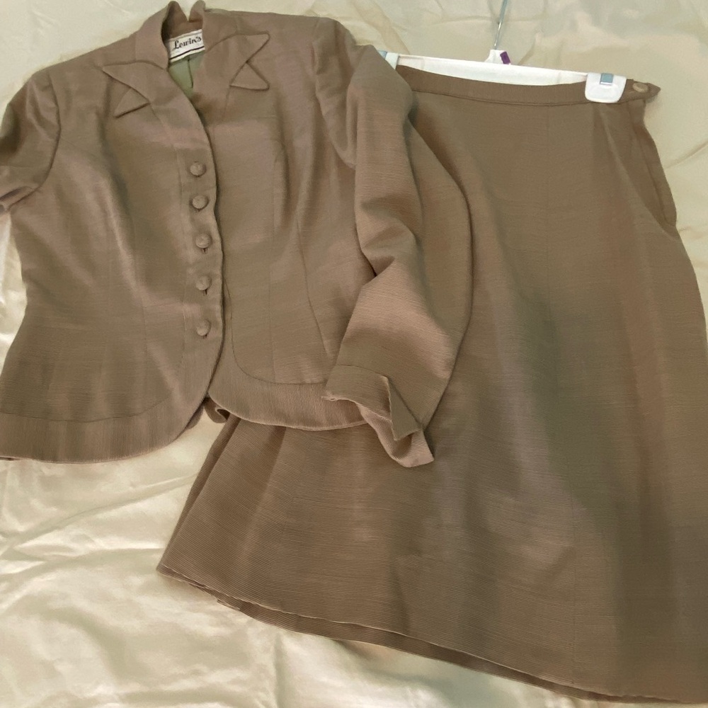 Vintage 1940’s Classic Taupe Women's Jacket and matching Skirt by Lewin’s